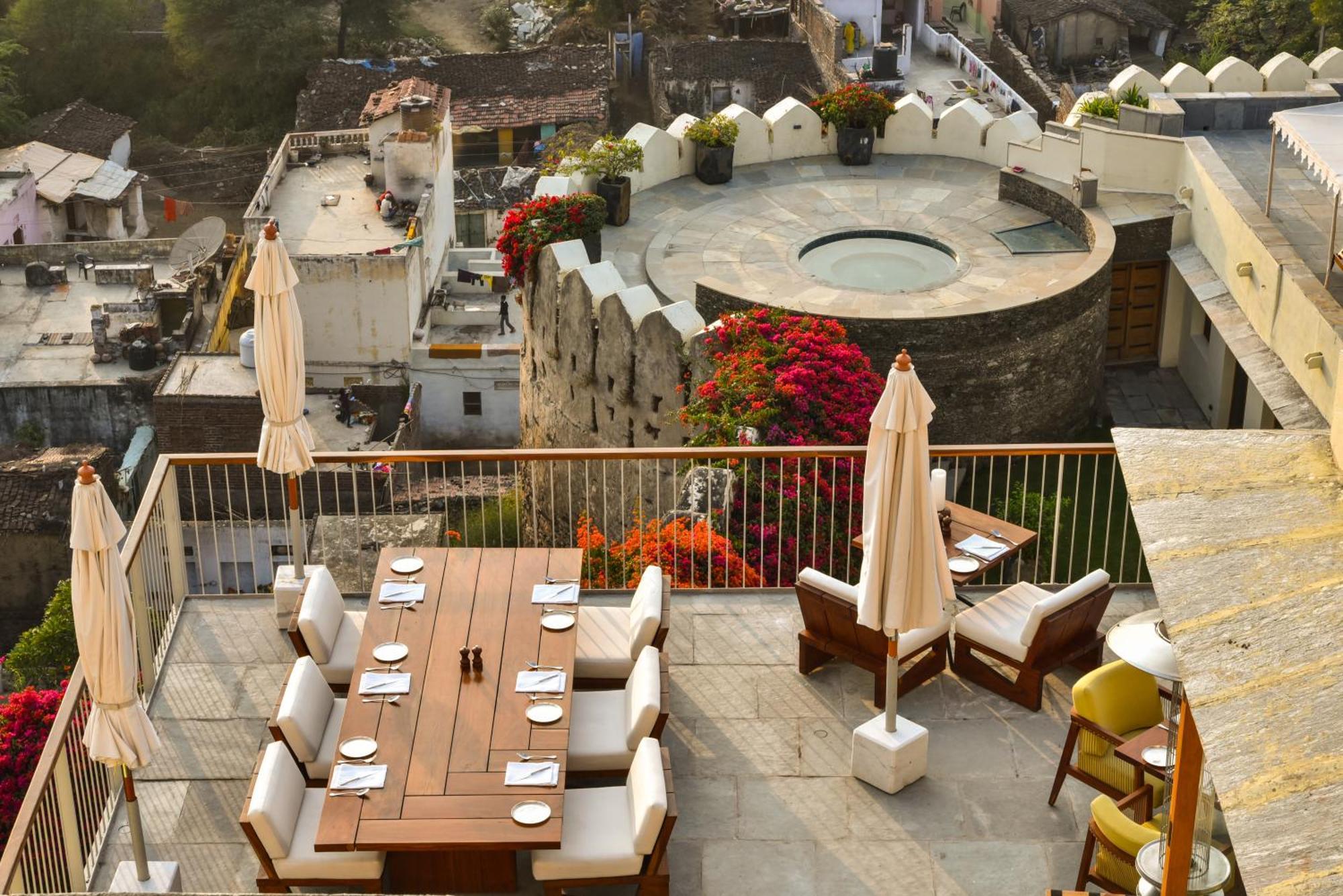 Hotel Raas Devigarh Delwara