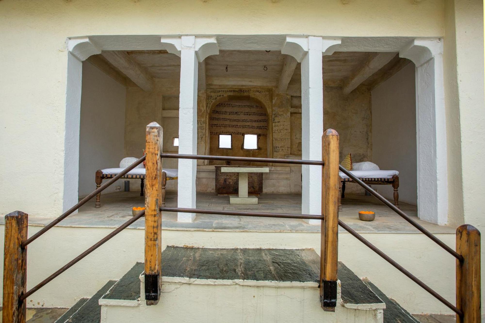 Raas Devigarh Hotel